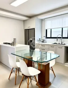 Casa com 3 Quartos à venda, 360m² no Carianos, Florianópolis