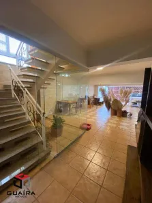 Sobrado com 3 Quartos para alugar, 418m² no Vila Metalúrgica, Santo André
