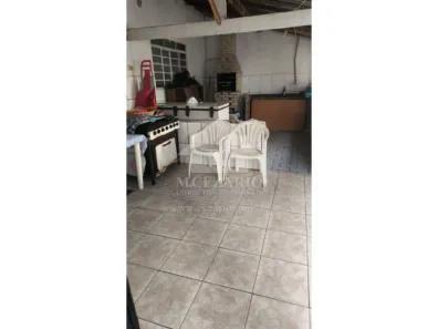 Casa com 2 Quartos à venda, 150m² no Vila São Carlos, Taubaté