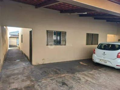 Casa com 3 Quartos à venda, 140m² no Jardim Europa, Uberlândia