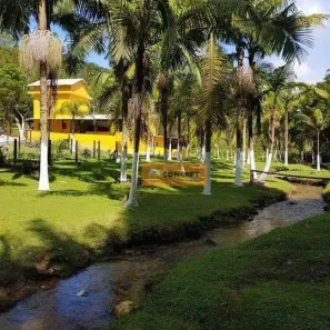 Fazenda/Sítio com 4 Quartos à venda, 360m² no Cafezal, Miracatu