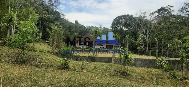 Fazenda/Sítio com 3 Quartos para alugar, 221m² no Parque Imperial, Embu-Guaçu