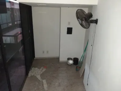 Ponto Comercial para alugar, 23m² no Sé, São Paulo