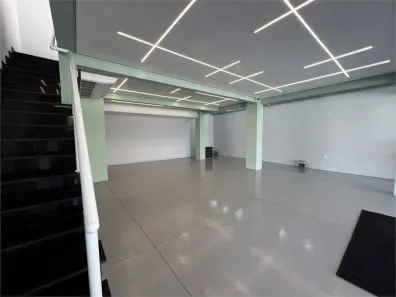 Sala Comercial para alugar, 230m² no Vila Mathias, Santos