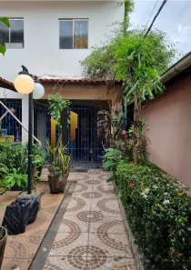 Casa com 3 Quartos para alugar, 348m² no Marco, Belém