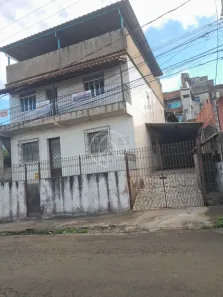 Casa com 2 Quartos à venda, 70m² no Santos Dumont, Juiz de Fora