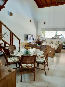 Sobrado com 4 Quartos para alugar, 400m² no Toninhas, Ubatuba