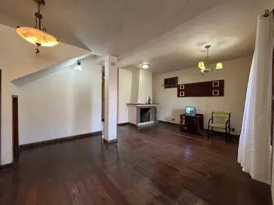Casa com 4 Quartos à venda, 295m² no Centro, Pelotas