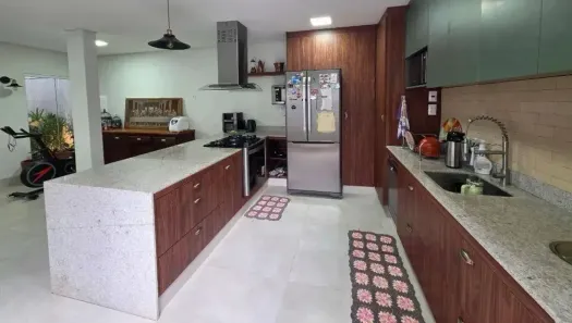 Sobrado com 3 Quartos à venda, 165m² no Ribeirão do Lipa, Cuiabá