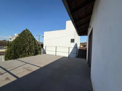 Casa com 3 Quartos à venda, 249m² no Guanabara, Joinville