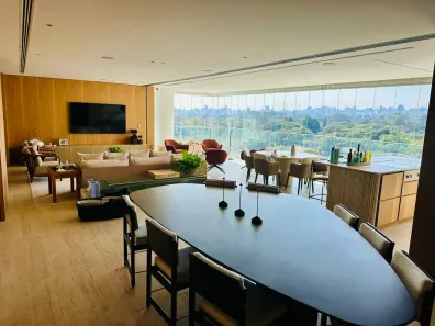 Apartamento com 3 Quartos à venda, 233m² no Moema, São Paulo