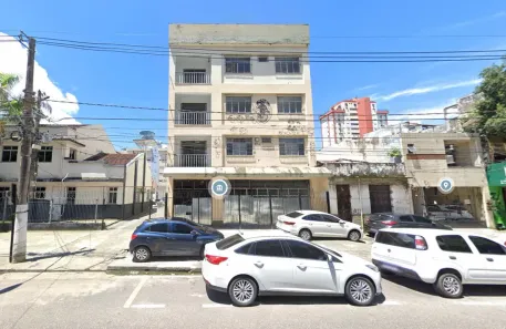 Prédio Comercial com 8 Quartos para alugar, 1200m² no São Brás, Belém