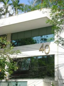 Prédio Comercial para alugar, 369m² no Humaitá, Rio de Janeiro