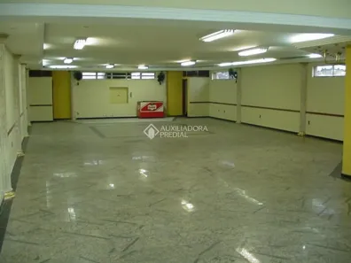 Prédio Comercial para alugar, 900m² no Fundação, São Caetano do Sul