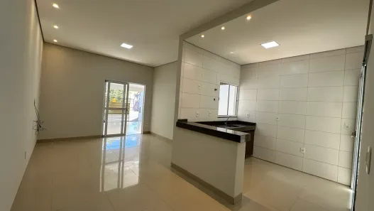 Casa com 3 Quartos para alugar, 134m² no Santa Cruz, Cuiabá
