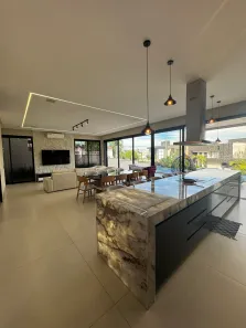 Casa de Condomínio com 4 Quartos à venda, 370m² no Condomínio do Lago 2ª Etapa, Goiânia