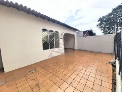 Casa com 3 Quartos para alugar, 191m² no Nova Campinas, Campinas