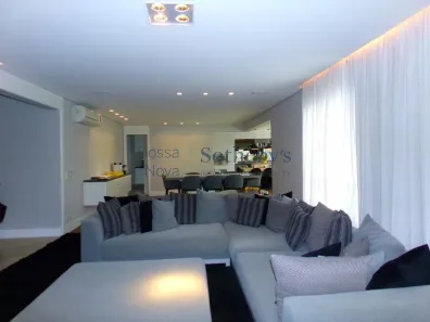 Apartamento com 3 Quartos à venda, 210m² no Vila Olímpia, São Paulo