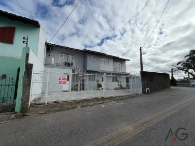 Apartamento com 1 Quarto para alugar, 25m² no Capoeiras, Florianópolis