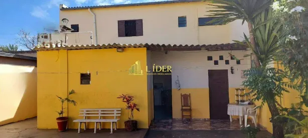 Sobrado com 4 Quartos à venda, 225m² no Laranjeiras, Uberlândia