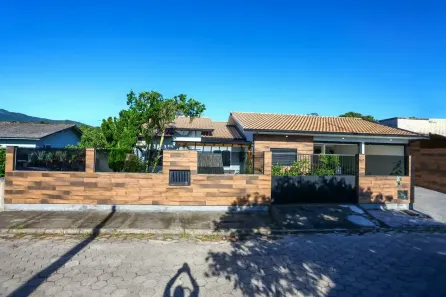 Casa com 3 Quartos à venda, 252m² no Ribeirão da Ilha, Florianópolis