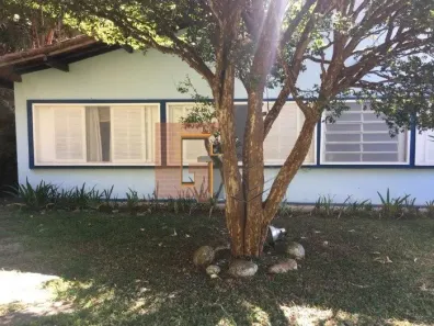 Casa de Condomínio com 5 Quartos à venda, 300m² no Itaipava, Petrópolis