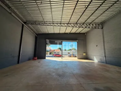 Galpão/Depósito/Armazém para alugar, 420m² no Cidade Jardim, Goiânia