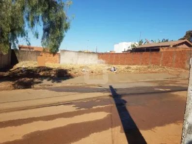 Lote/Terreno à venda, 500m² no São Jorge, Uberlândia
