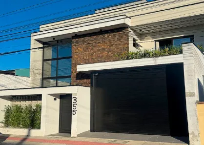 Casa com 3 Quartos à venda, 210m² no Cidade Nova, Itajaí