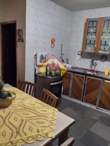 Sobrado com 2 Quartos à venda, 140m² no Vila São José, Taubaté