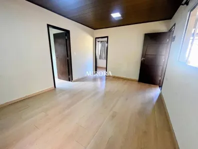 Casa com 2 Quartos para alugar, 80m² no Vitória Régia, Londrina