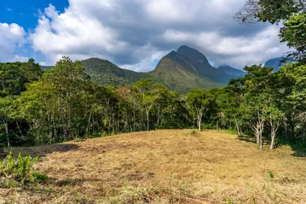 Lote/Terreno à venda, 6000m² no Cuiabá, Petrópolis