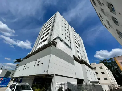Apartamento com 2 Quartos para alugar, 70m² no Centro I, Brusque