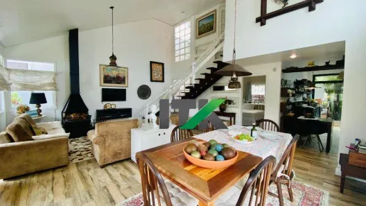 Casa de Condomínio com 3 Quartos à venda, 350m² no Centro, Bombinhas
