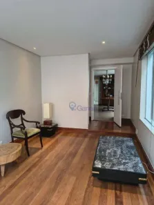 Sobrado com 3 Quartos à venda, 180m² no Parque Colonial, São Paulo