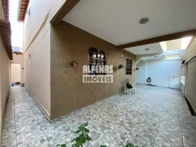 Casa com 4 Quartos à venda, 280m² no Fonte Grande, Contagem