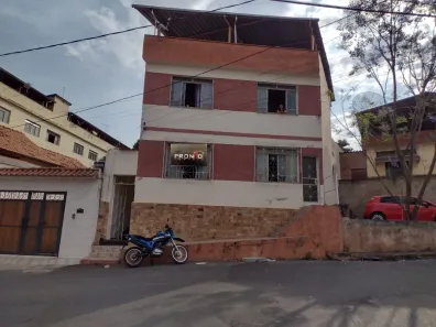 Casa com 6 Quartos à venda, 240m² no Bela Vista, São João Del Rei