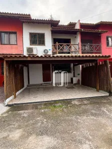 Casa com 2 Quartos para alugar, 81m² no Granja dos Cavaleiros, Macaé