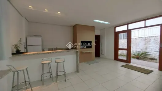 Apartamento com 2 Quartos para alugar, 70m² no Córrego Grande, Florianópolis