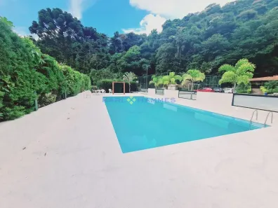 Casa de Condomínio com 4 Quartos à venda, 187m² no Itaipava, Petrópolis