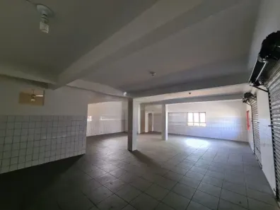 Casa com 3 Quartos à venda, 190m² no Uvaranas, Ponta Grossa