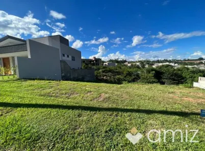 Lote/Terreno à venda, 360m² no Jardins Nápoles, Senador Canedo