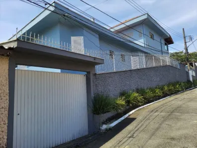 Casa com 5 Quartos para alugar, 315m² no Cidade Vargas, São Paulo
