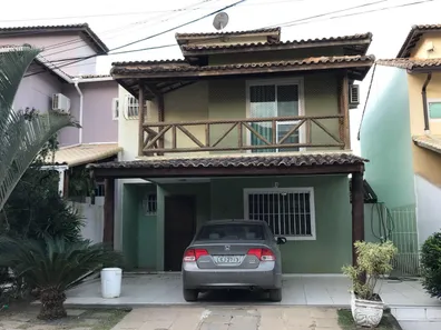 Sobrado com 3 Quartos à venda, 137m² no Granja dos Cavaleiros, Macaé
