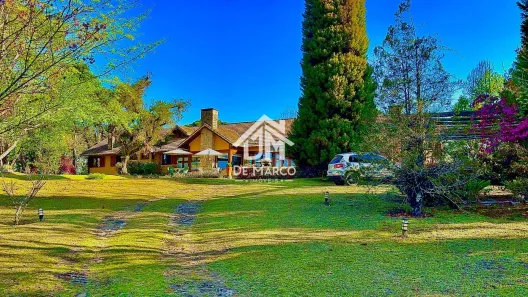 Fazenda/Sítio com 4 Quartos à venda, 500m² no Centro, São Bento do Sapucaí
