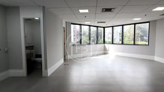 Sala Comercial para venda ou aluguel, 41m² no Jardim Londrina, São Paulo