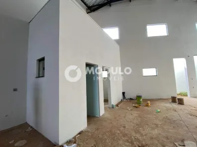 Galpão/Depósito/Armazém para alugar, 297m² no Novo Mundo, Uberlândia