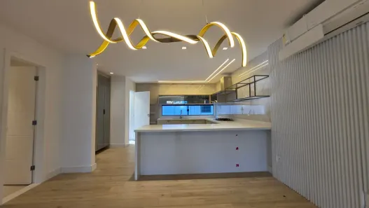 Casa de Condomínio com 4 Quartos para venda ou aluguel, 450m² no Recreio dos Bandeirantes, Rio de Janeiro