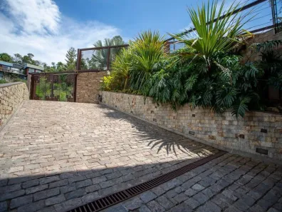 Casa de Condomínio com 3 Quartos à venda, 500m² no Conde, Nova Lima