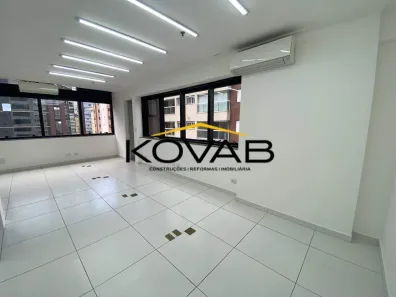 Sala Comercial para alugar, 43m² no Indianópolis, São Paulo